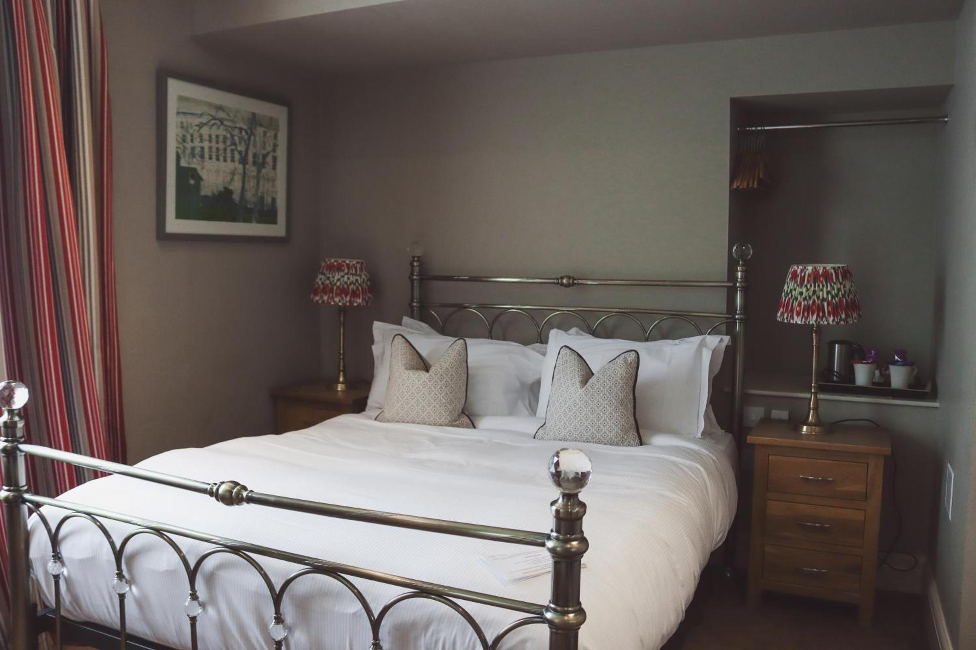 长岛酒店及别墅 康福斯 外观 照片 A bedroom at The Old parsonage