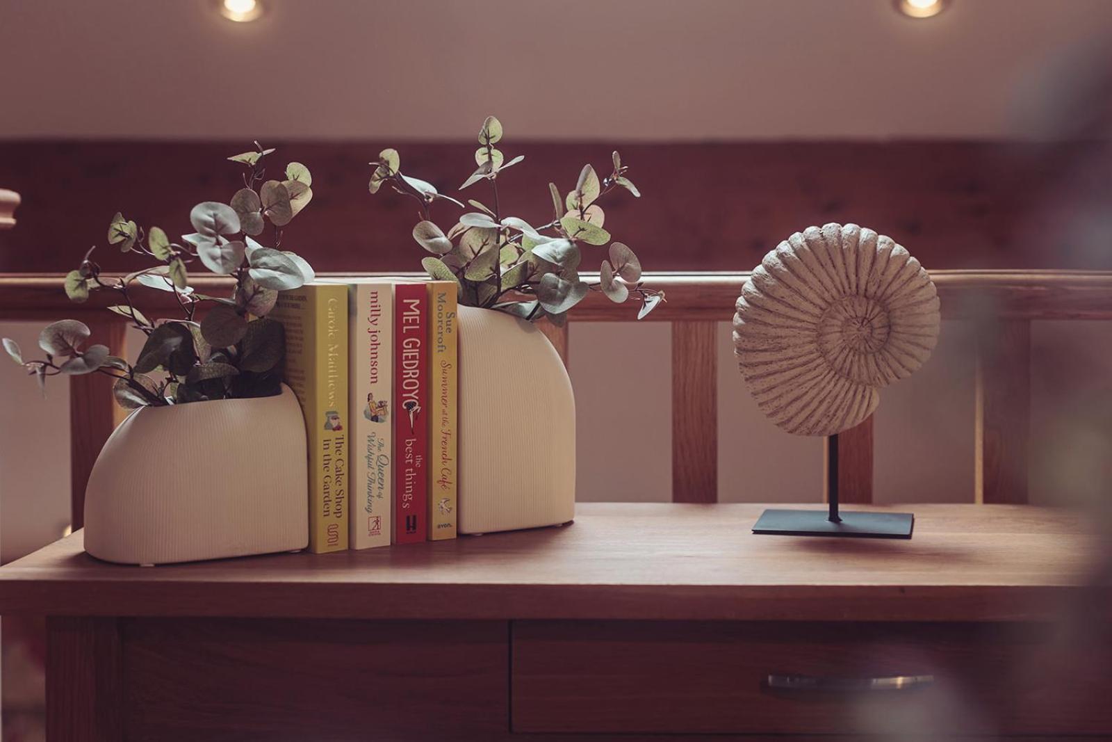 长岛酒店及别墅 康福斯 外观 照片 A 3D rendering of a bookshelf